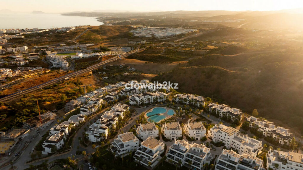 Top Floor Apartment Estepona Málaga - image 22