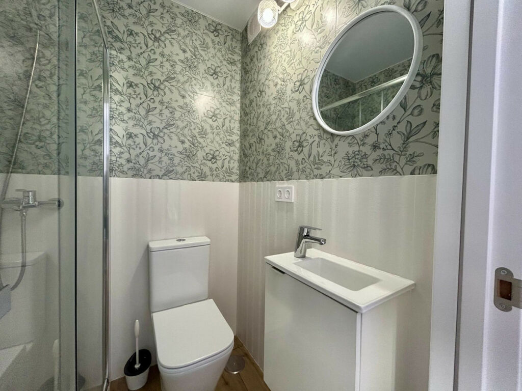 Middle Floor Apartment Torrevieja Alicante - image 22