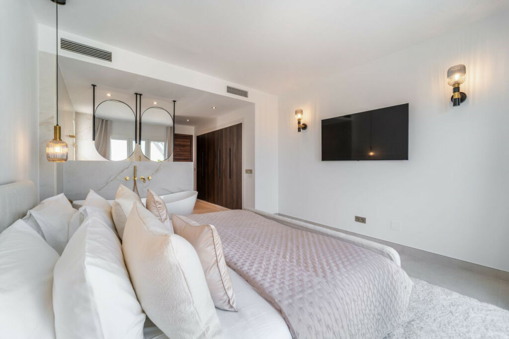 Penthouse La Quinta Málaga - image 22