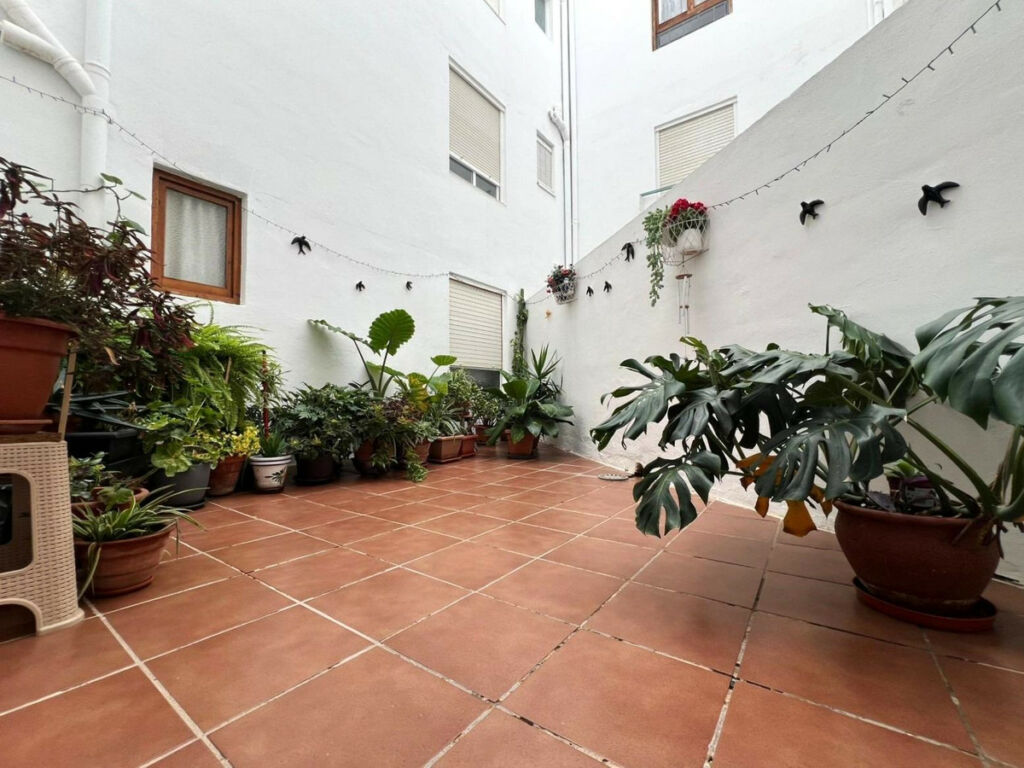 Middle Floor Apartment Torrevieja Alicante - image 22