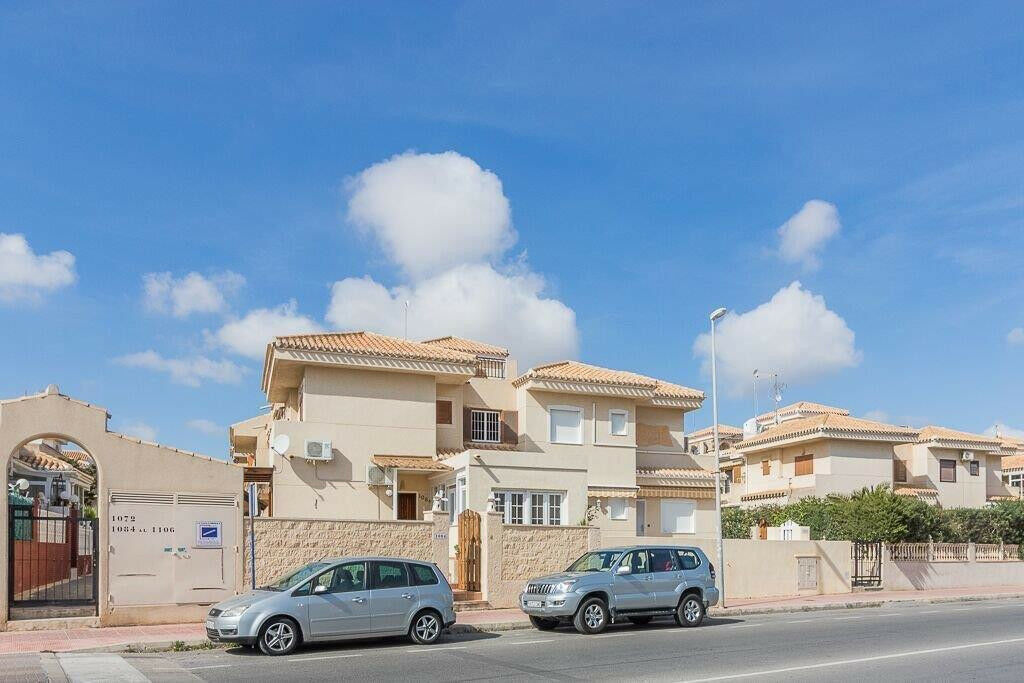 Detached Villa Orihuela Costa Alicante - image 22