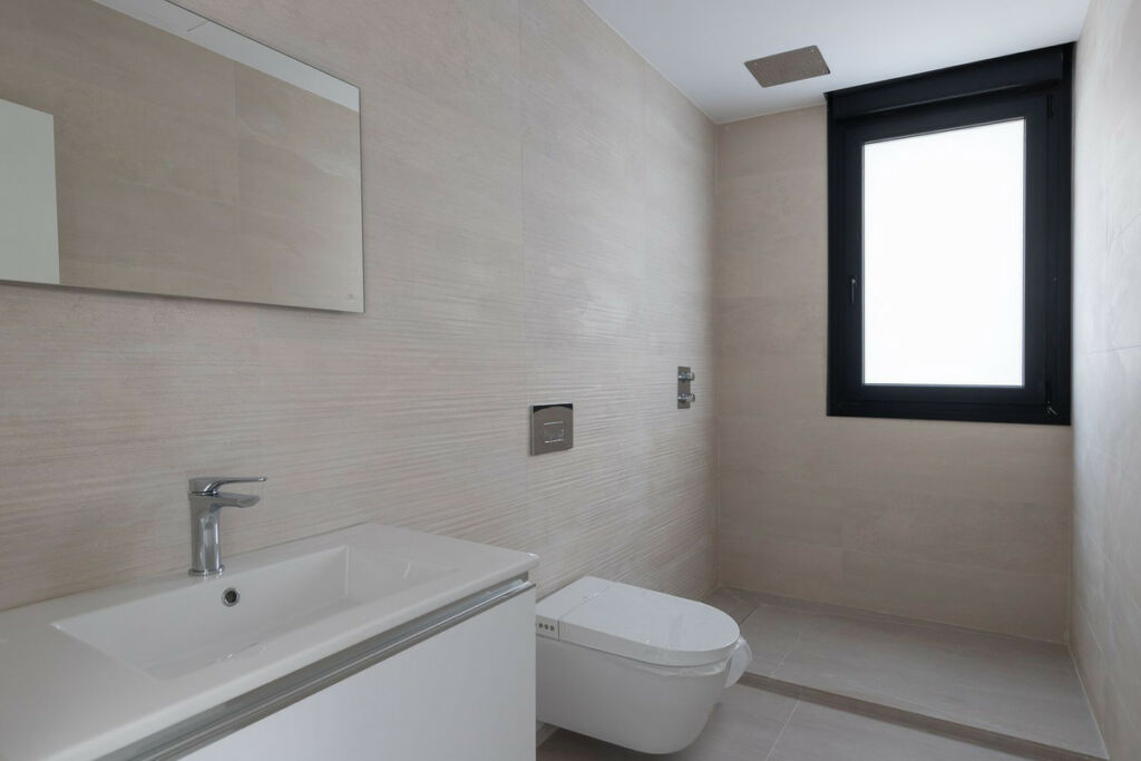 Detached Villa Elviria Málaga - image 22