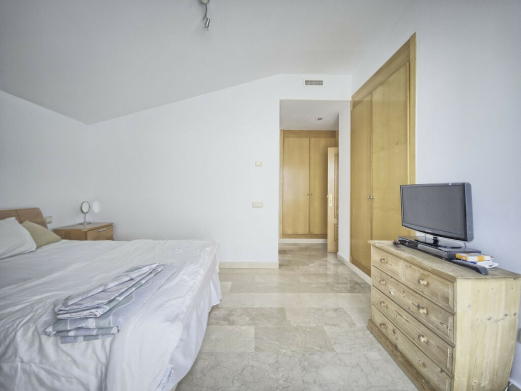 Penthouse Duplex Torrequebrada Málaga - image 22