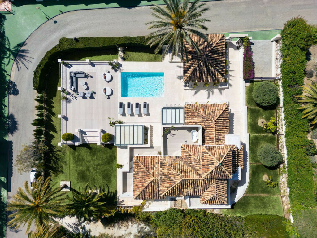 Detached Villa Nueva Andalucía Málaga - zdjęcie 22