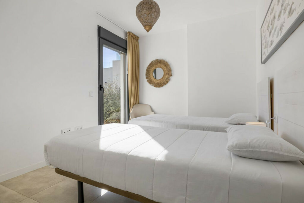 Ground Floor Apartment Estepona Málaga - image 22