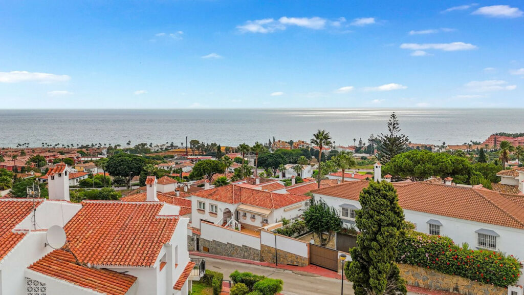 Townhouse Manilva Málaga - image 22