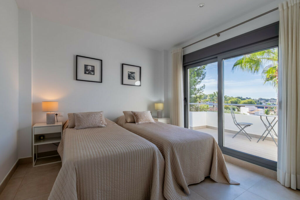 Detached Villa Moraira Alicante - image 22