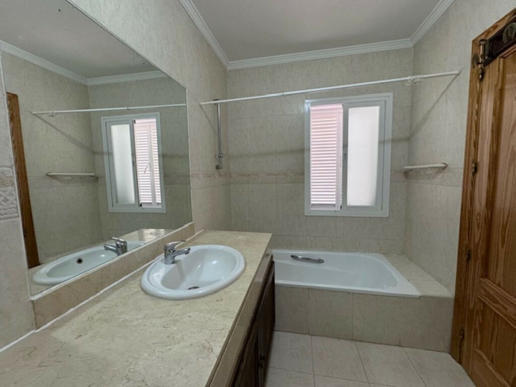 Townhouse San Pedro de Alcántara Málaga - image 22