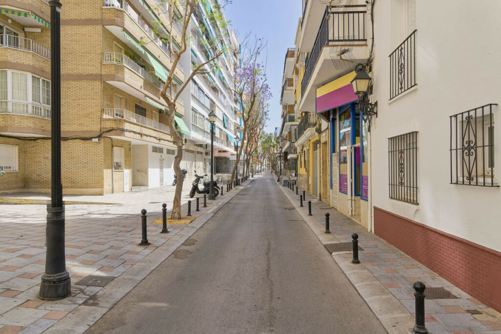 Middle Floor Apartment Fuengirola Málaga - image 22