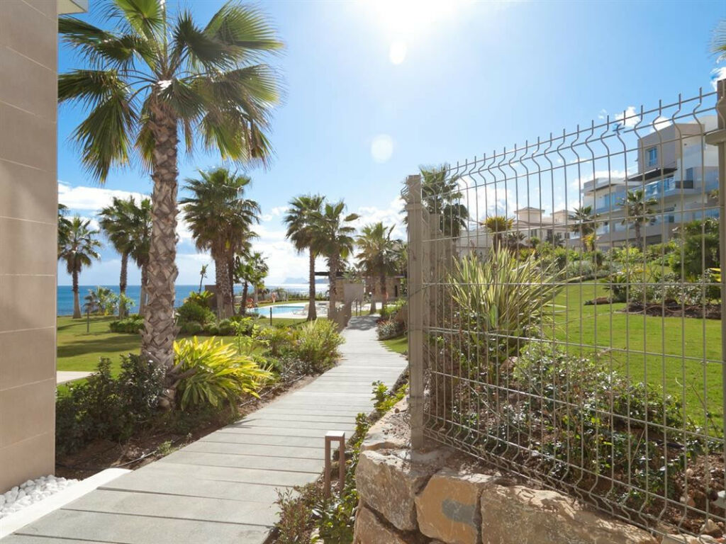 Ground Floor Apartment Estepona Málaga - image 22