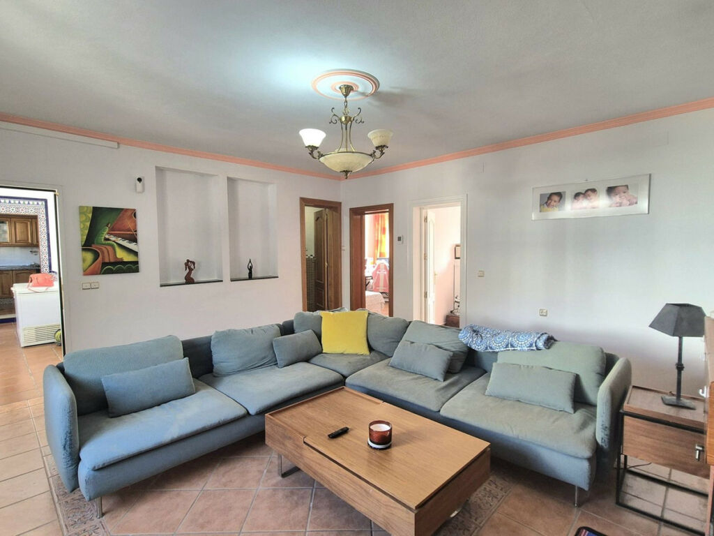 Detached Villa Alhaurín de la Torre Málaga - image 22