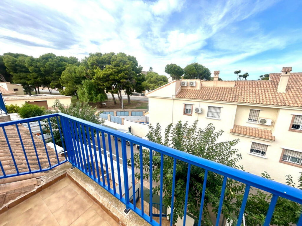 Townhouse Campoamor Alicante - image 22