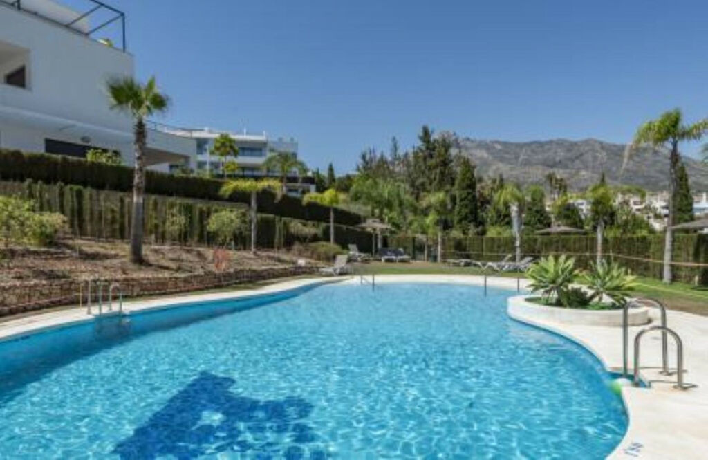 Ground Floor Apartment The Golden Mile Málaga - image 22