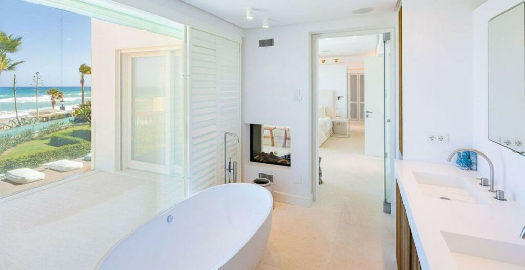 Detached Villa Marbella Málaga - image 22