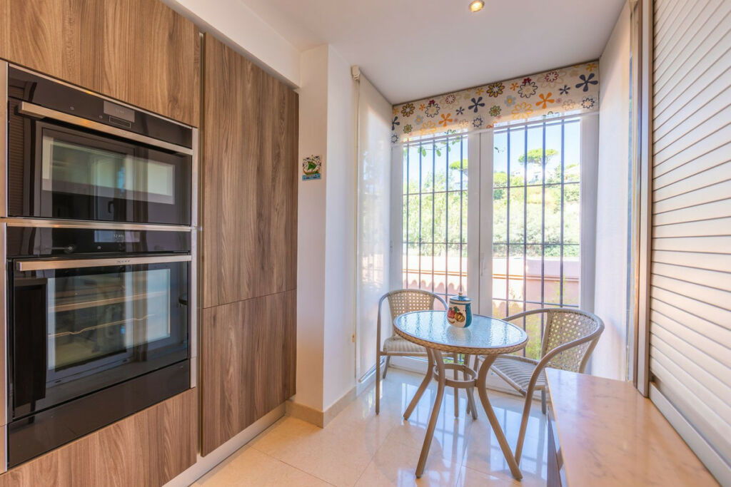 Middle Floor Apartment Casares Playa Málaga - image 22