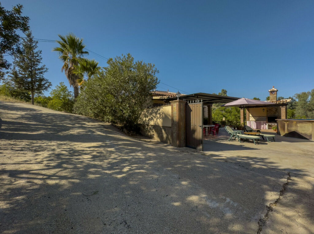 Detached Villa Coín Málaga - image 22