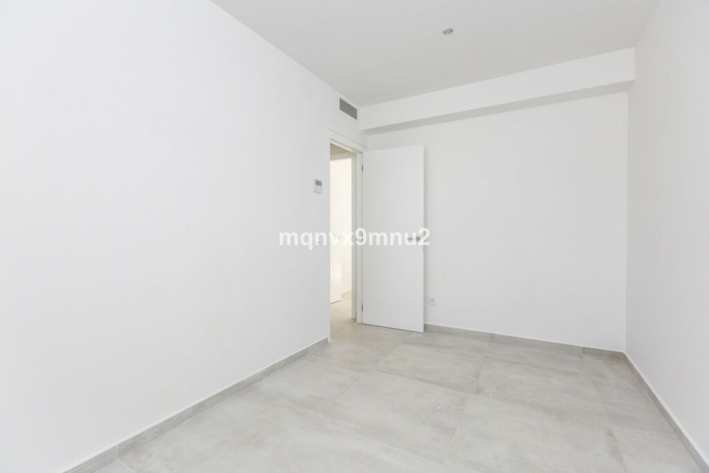 Detached Villa El Chaparral Málaga - image 22
