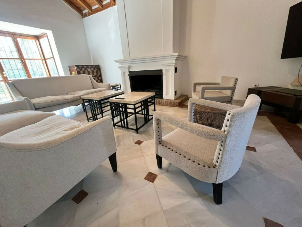 Detached Villa Guadalmina Alta Málaga - image 23