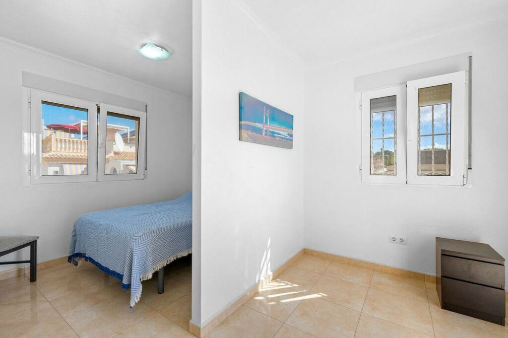 Detached Villa Rojales Alicante - image 23