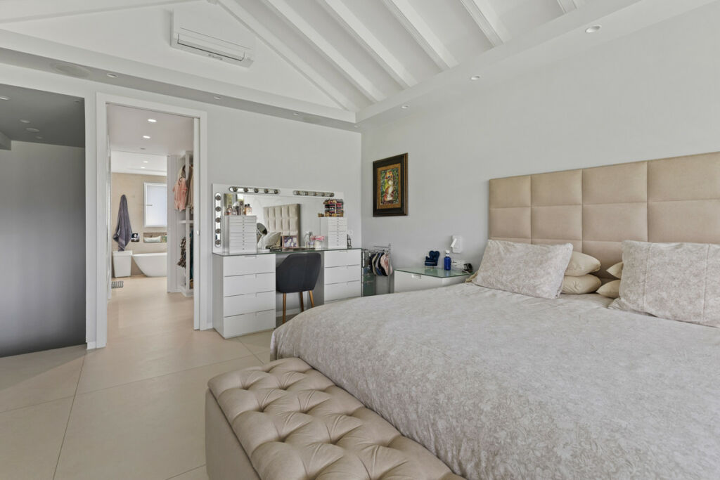 Detached Villa Guadalmina Alta Málaga - image 23