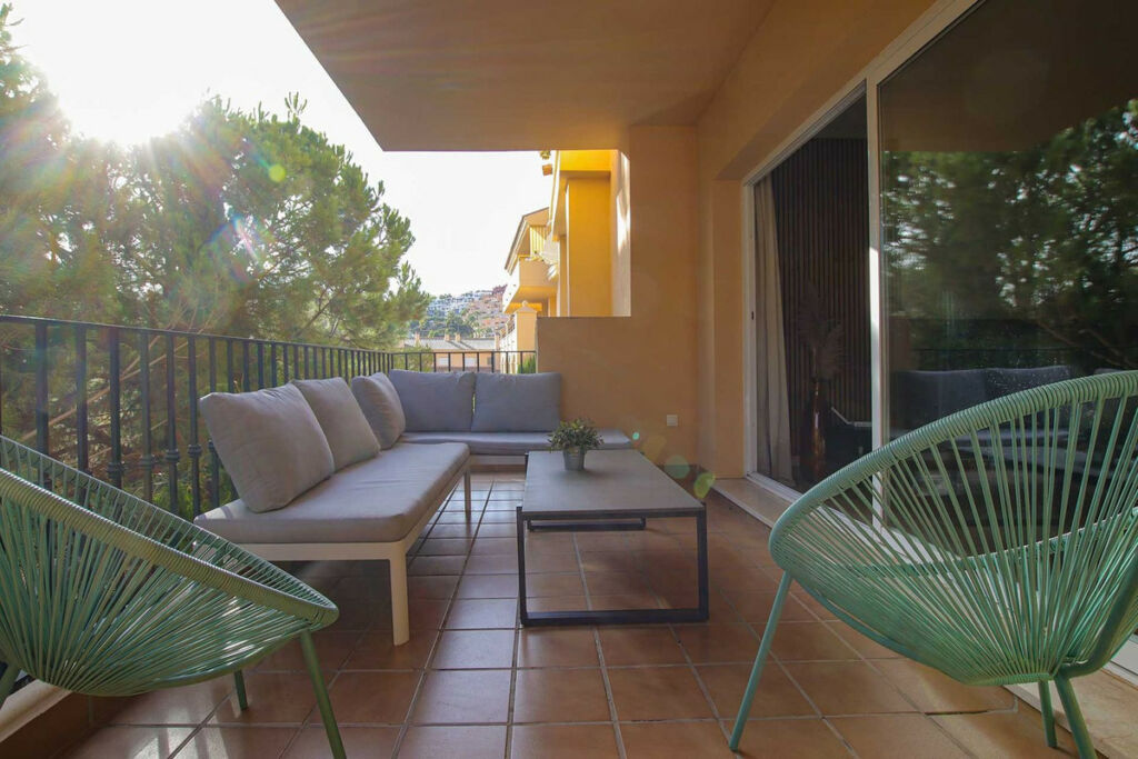 Middle Floor Apartment Calahonda Málaga - image 23
