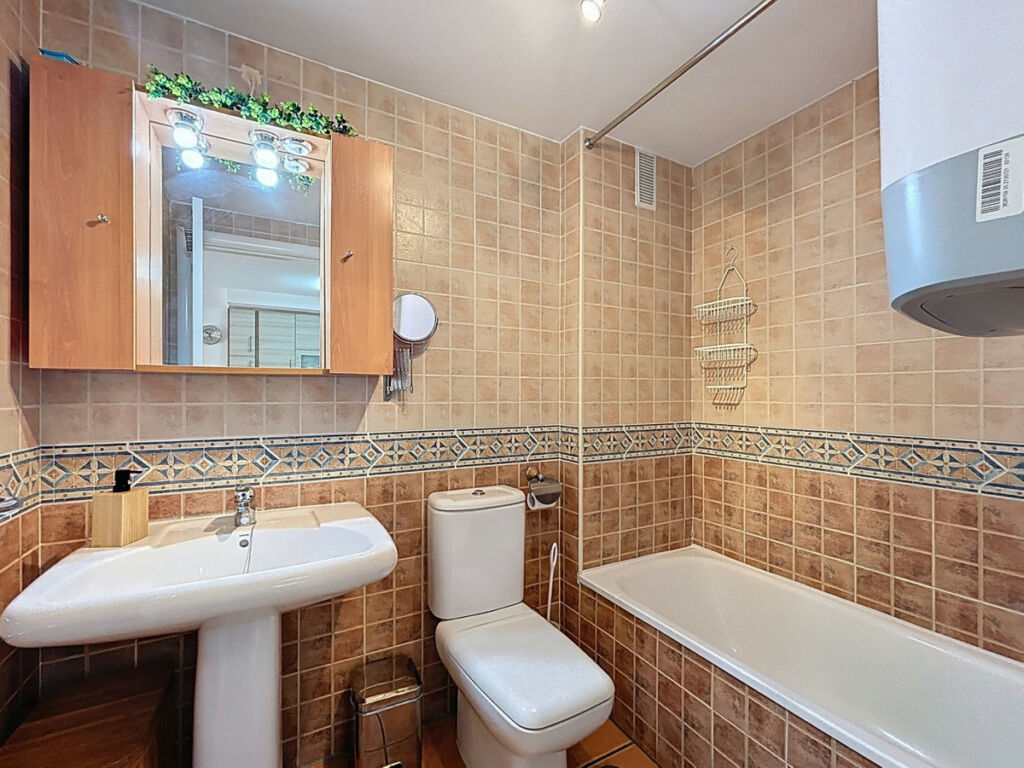 Middle Floor Apartment Torrox Málaga - image 23