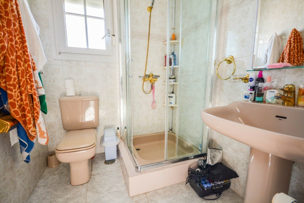 Detached Villa Estepona Málaga - image 23