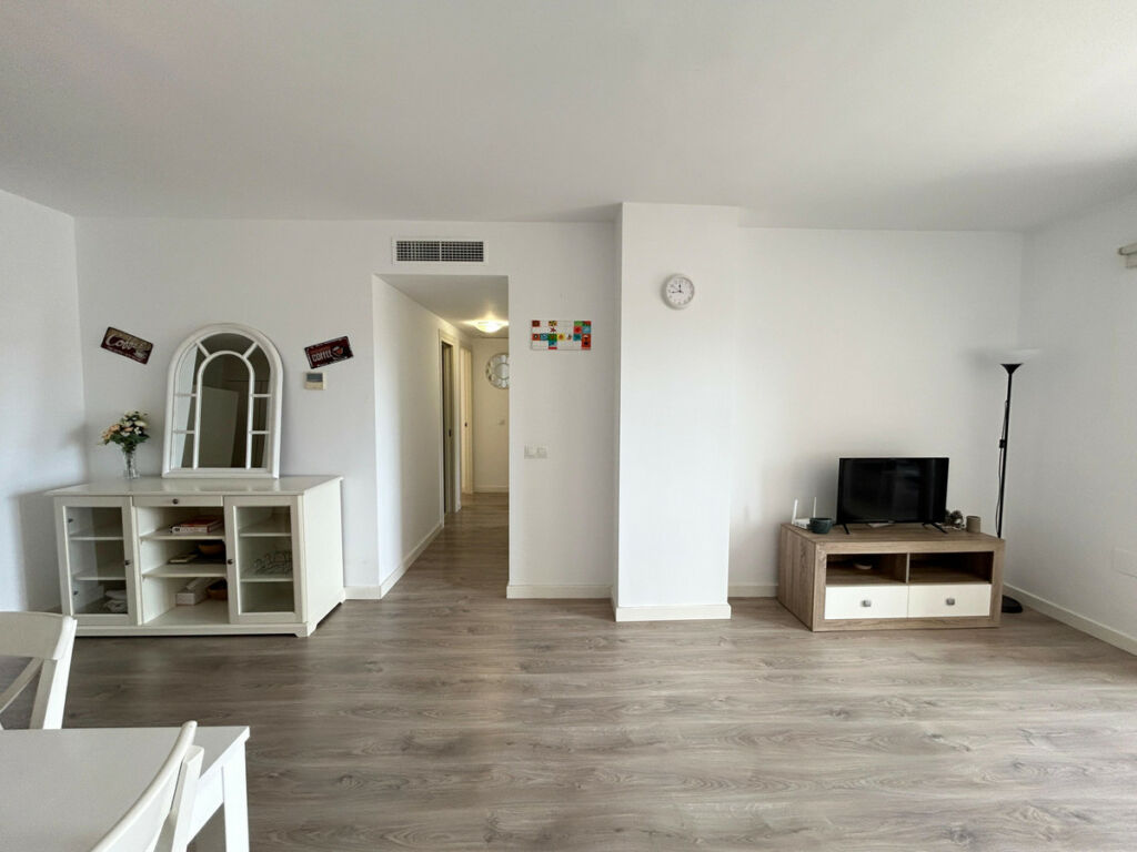 Middle Floor Apartment Nueva Andalucía Málaga - image 23