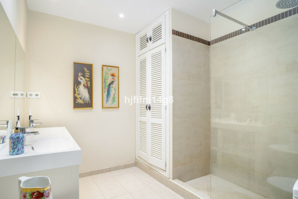 Townhouse La Heredia Málaga - image 23