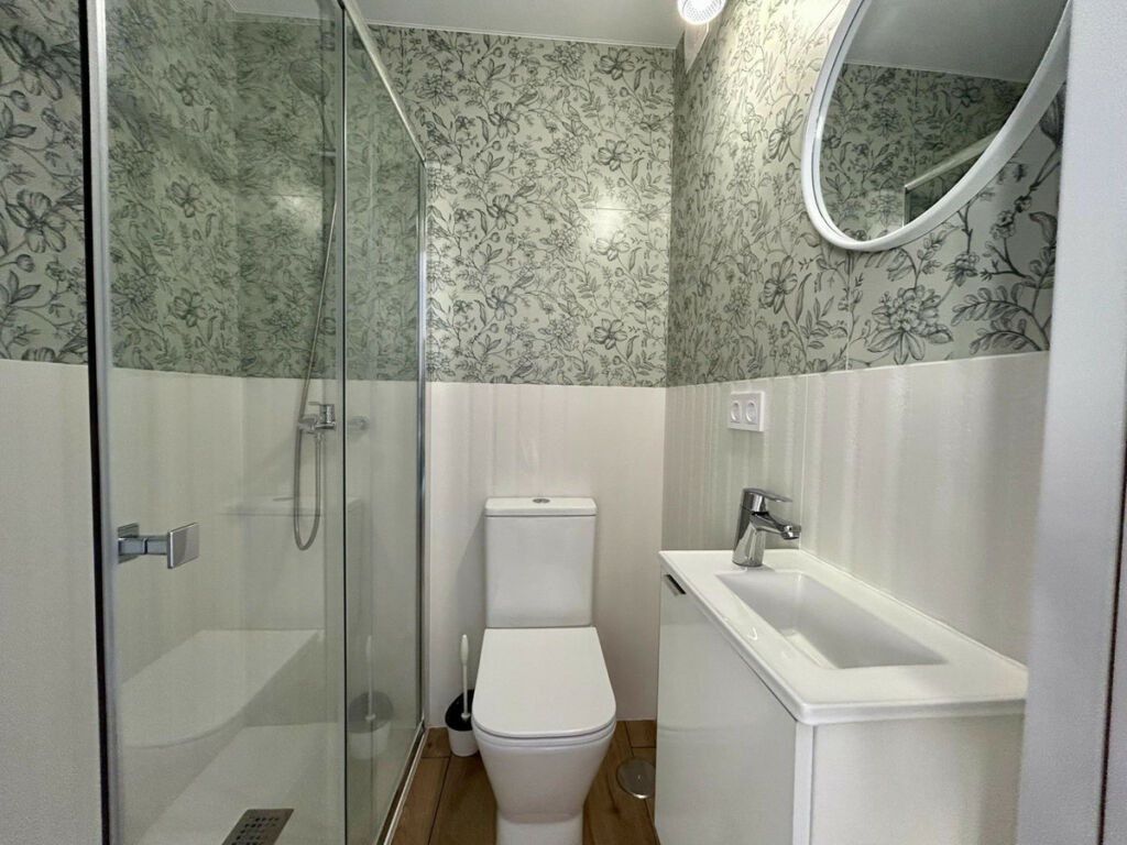 Middle Floor Apartment Torrevieja Alicante - image 23