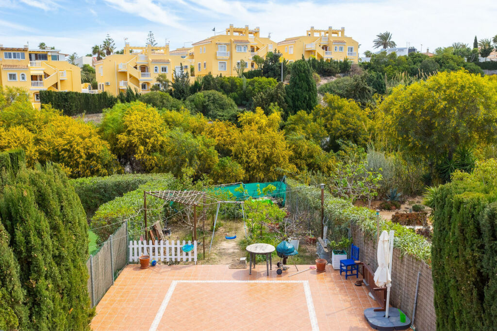 Detached Villa Cabo Roig Alicante - image 23