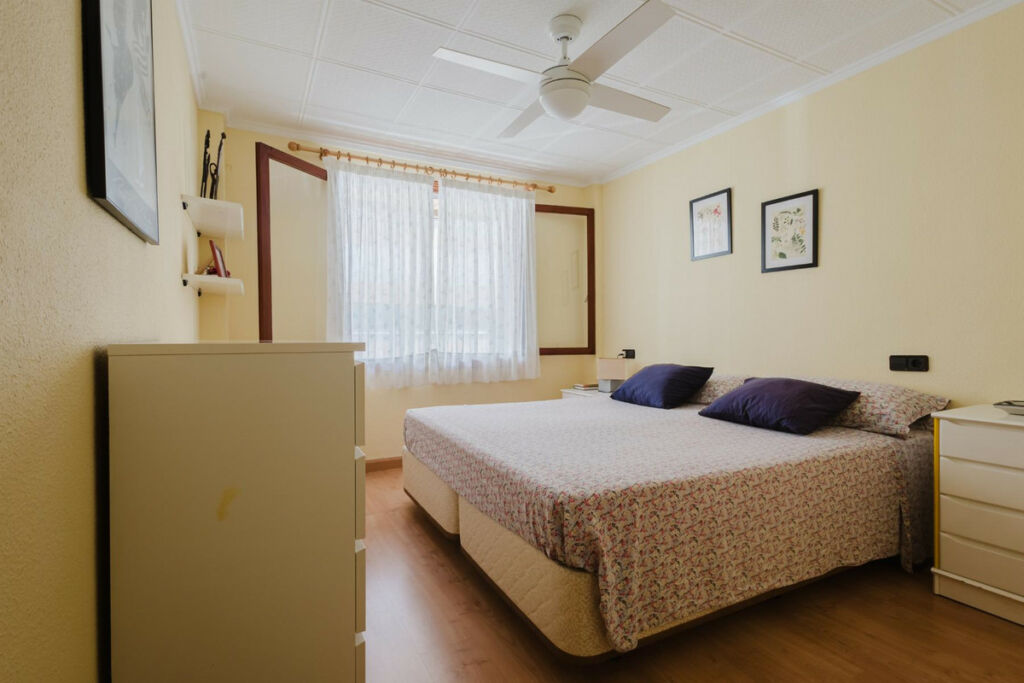 Middle Floor Apartment Torrevieja Alicante - image 23
