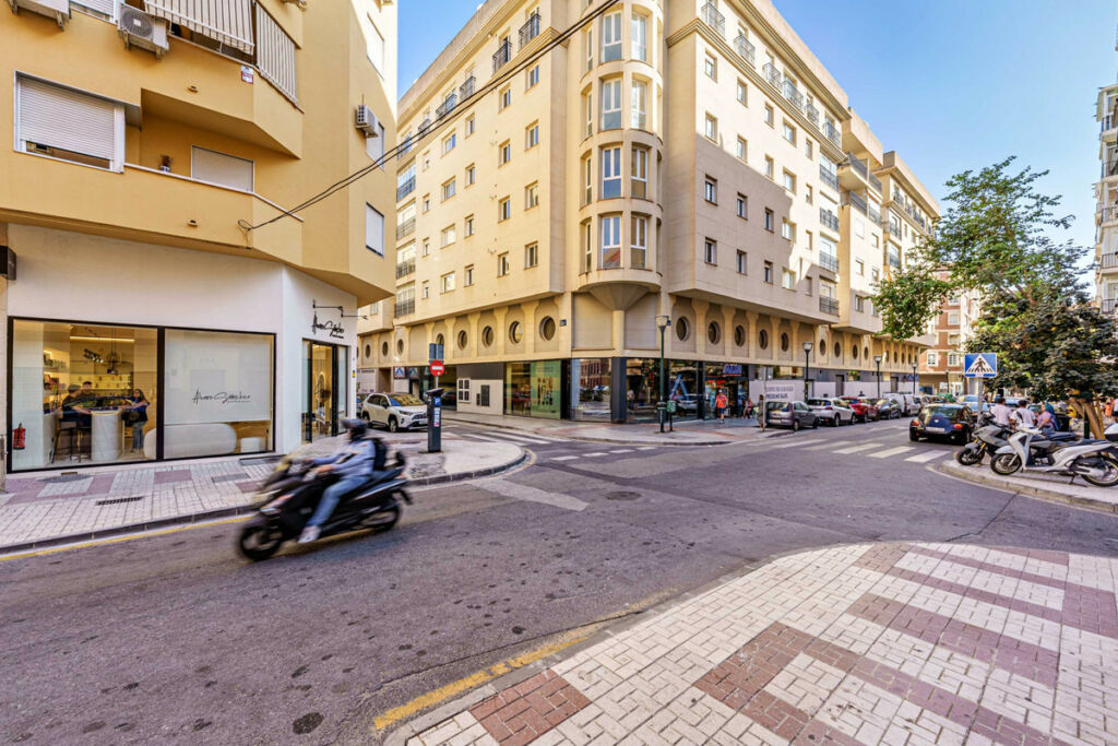 Middle Floor Apartment Málaga Centro Málaga - image 23