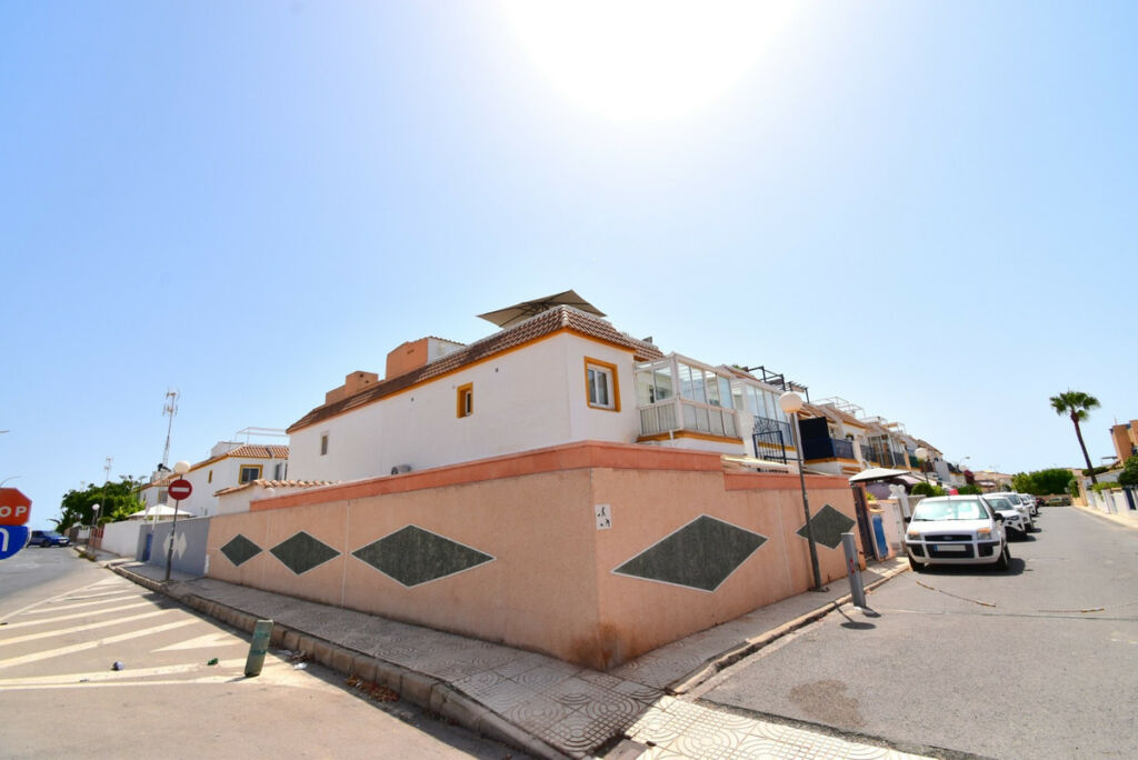 Ground Floor Apartment La Florida Alicante - image 23