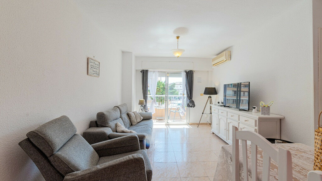 Middle Floor Apartment Punta Prima Alicante - image 23