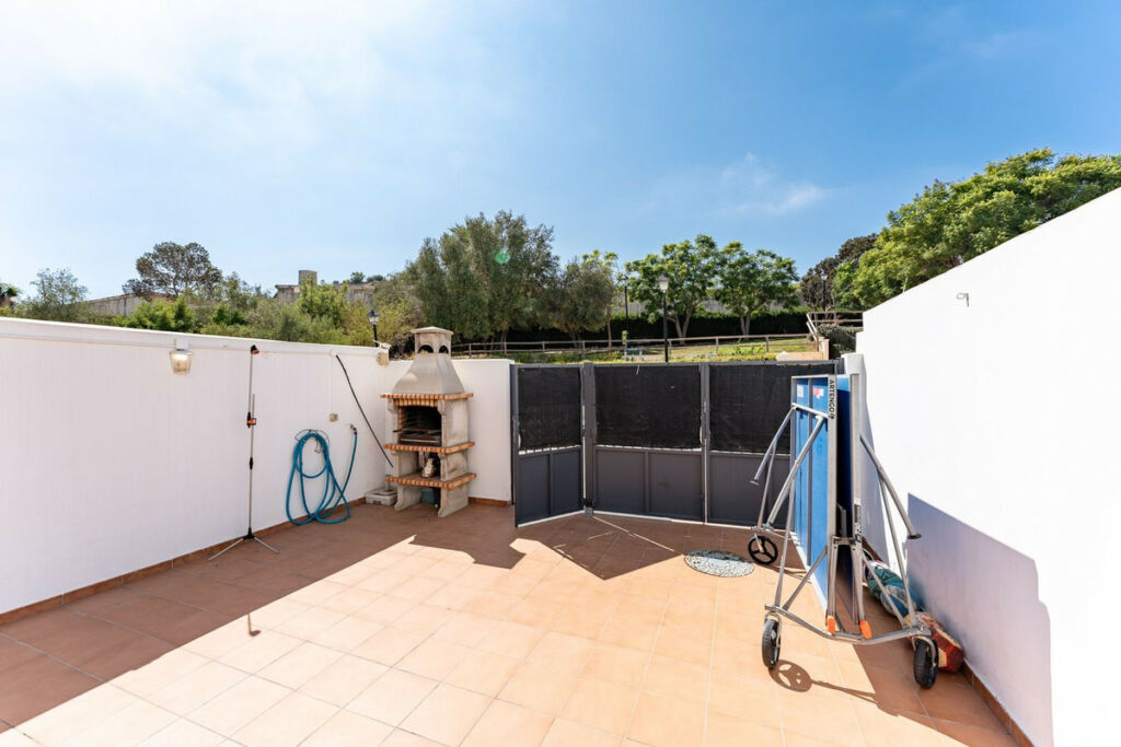Townhouse Torreblanca Málaga - image 23