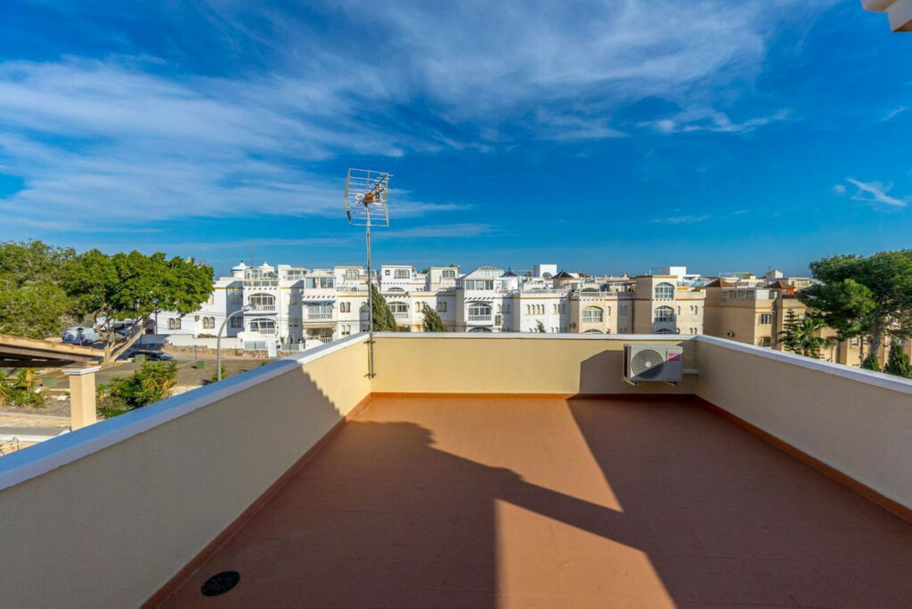 Detached Villa Orihuela Costa Alicante - image 23