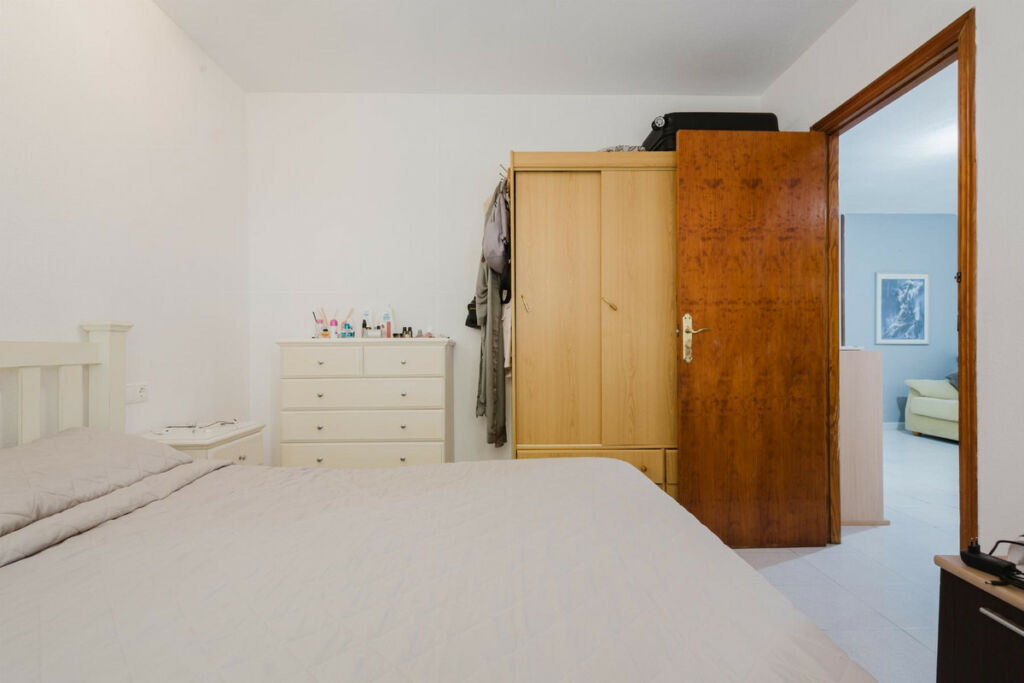 Middle Floor Apartment Torrevieja Alicante - image 23