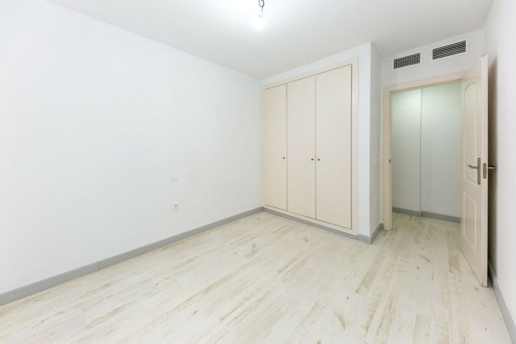 Middle Floor Apartment Torrequebrada Málaga - image 23