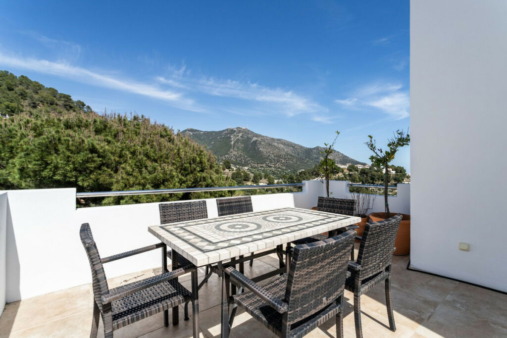 Detached Villa Mijas Málaga - image 23