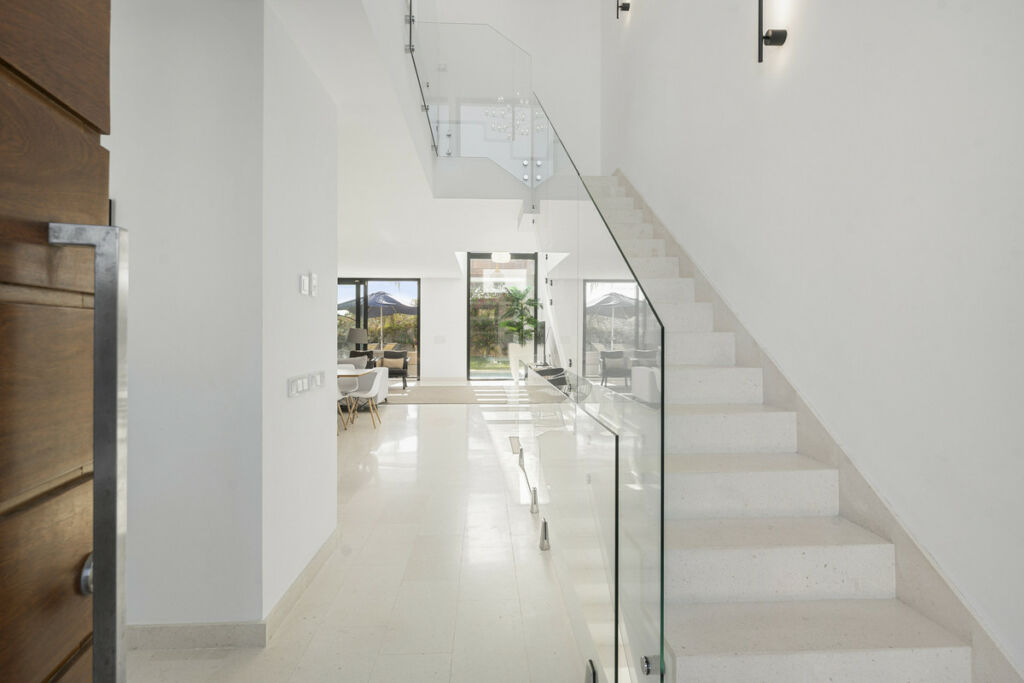 Semi-Detached House Cabopino Málaga - image 23