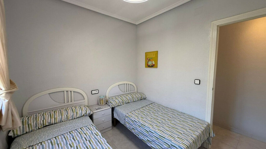 Bungalow Torrevieja Alicante - image 23