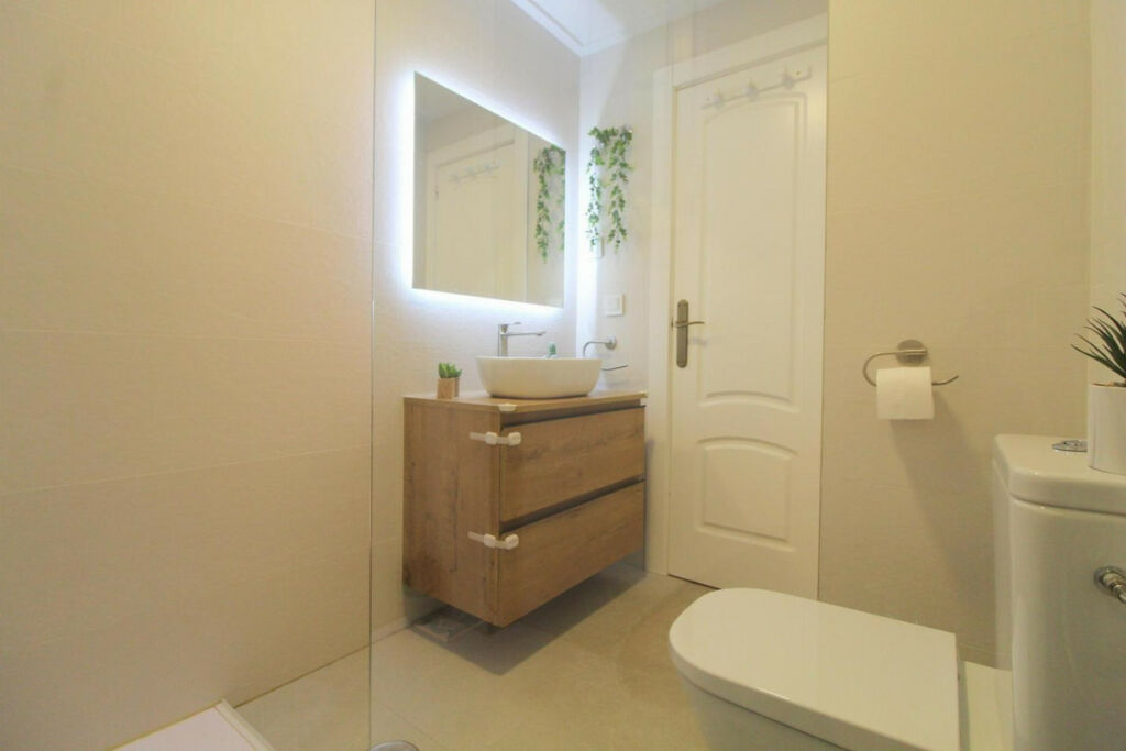 Middle Floor Apartment La Veleta Alicante - image 23