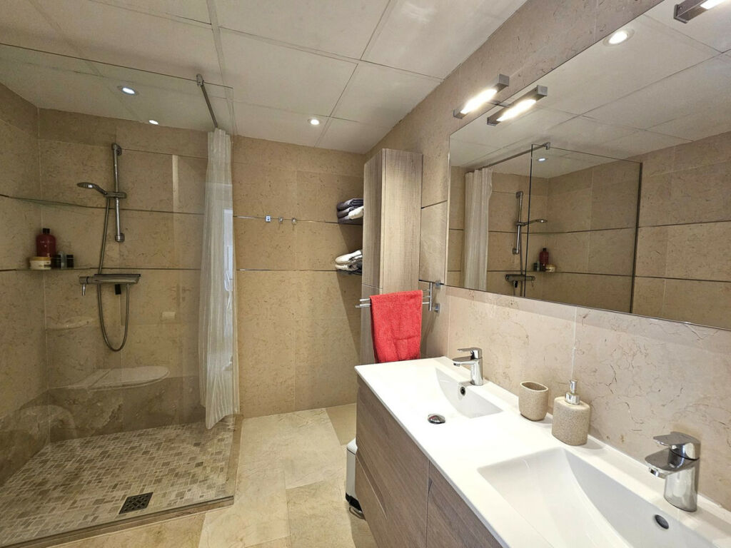 Penthouse Selwo Málaga - image 23