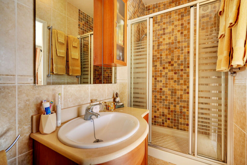 Detached Villa Calahonda Málaga - image 23