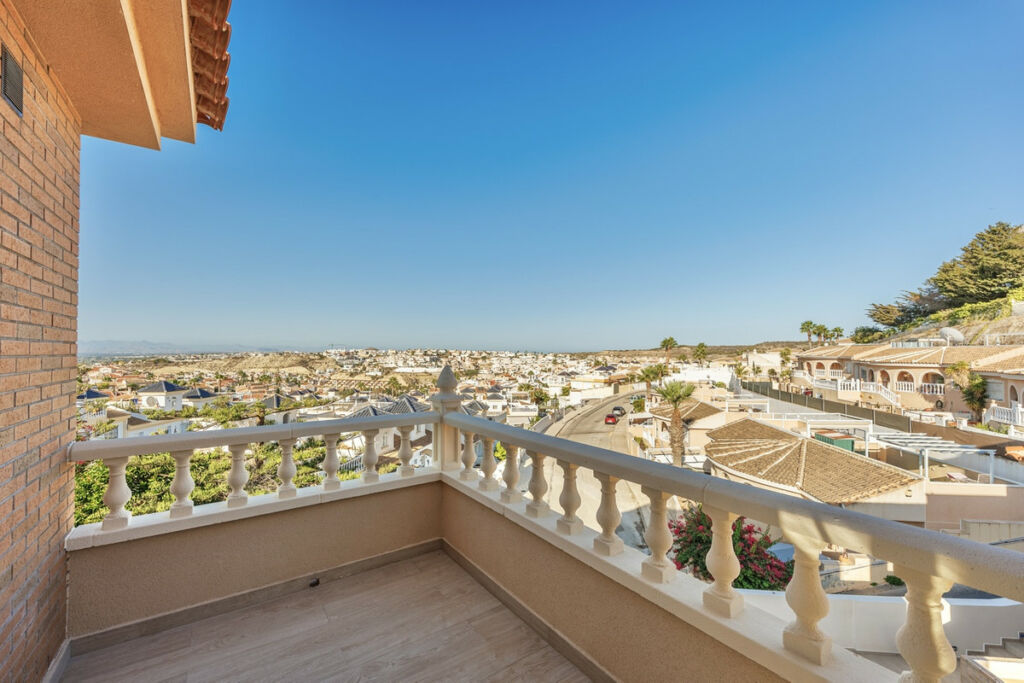 Detached Villa Rojales Alicante - image 23