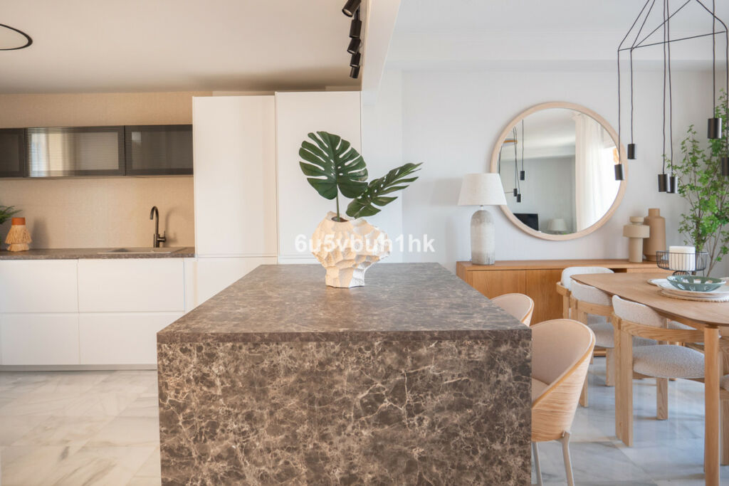Townhouse Torrequebrada Málaga - image 21