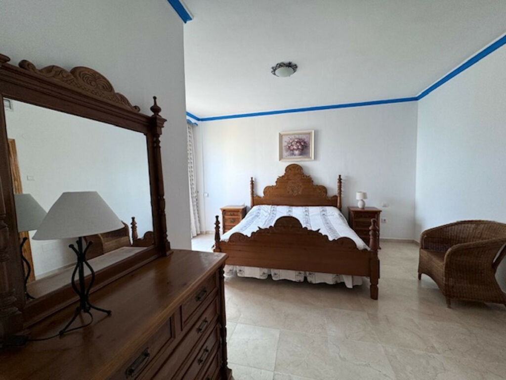 Townhouse San Pedro de Alcántara Málaga - image 23