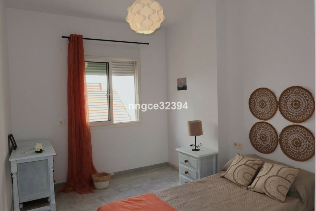 Middle Floor Apartment Estepona Málaga - image 23