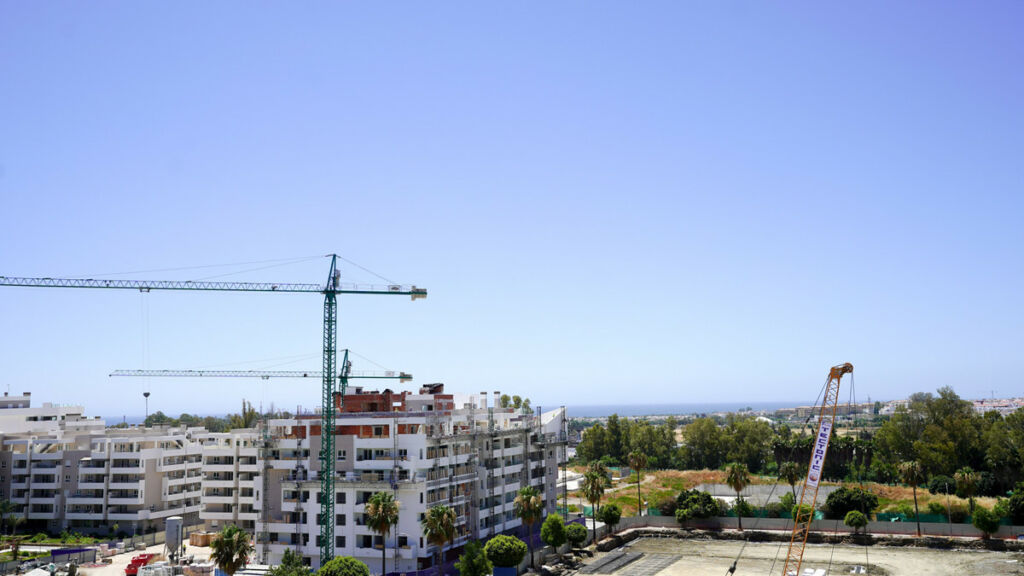 Middle Floor Apartment Nueva Andalucía Málaga - image 23